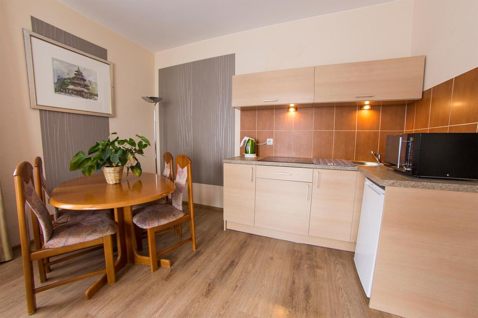 Wisniowy Sad Apartman Kudowa-Zdrój Kültér fotó